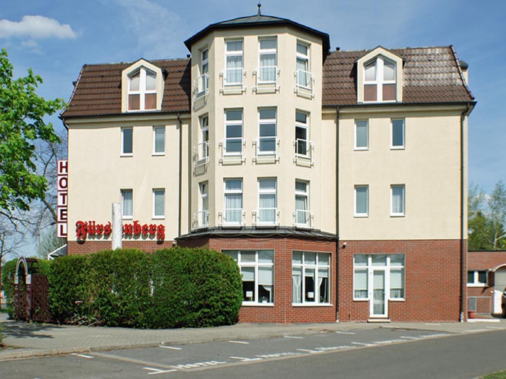 Hotel Fuerstenberg Eisenhüttenstadt エクステリア 写真