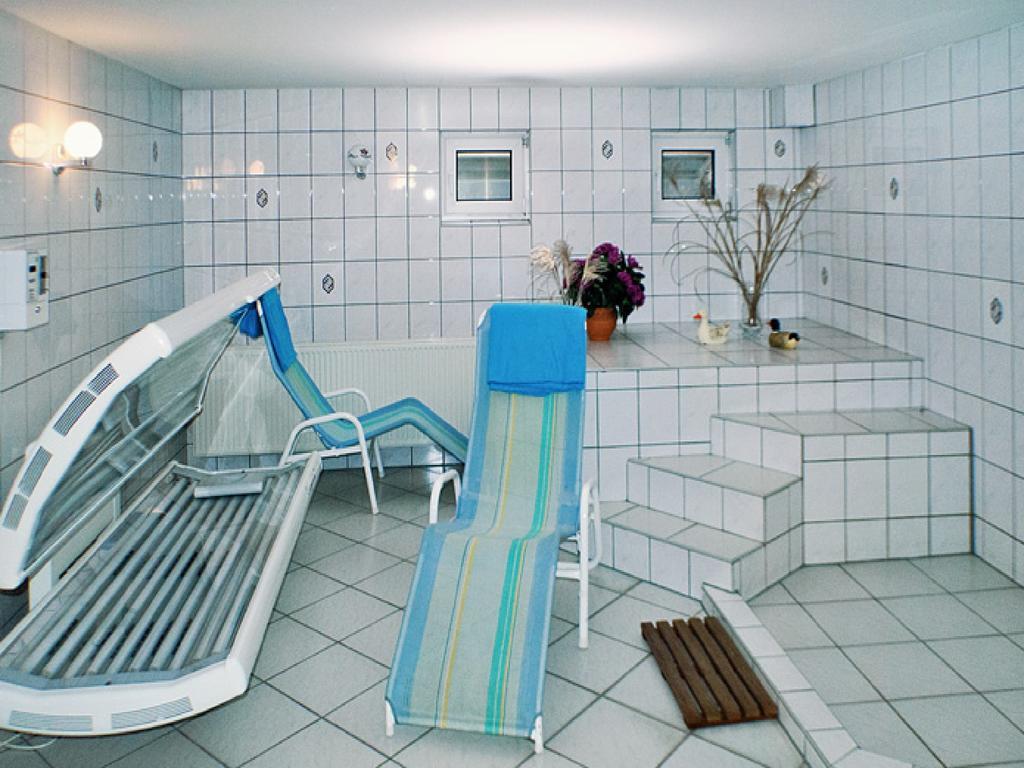 Hotel Fuerstenberg Eisenhüttenstadt エクステリア 写真